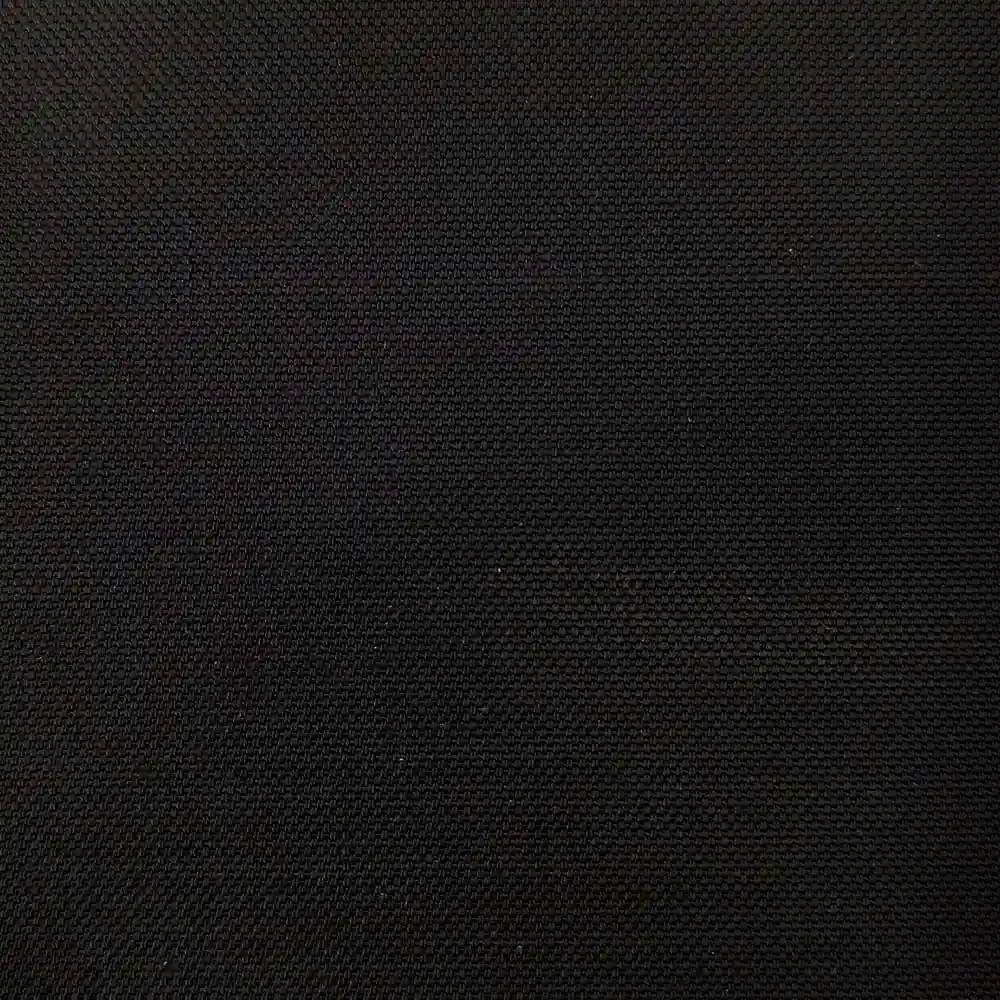 Detalhe de tecido preto usado em persiana Rolô Sanlui